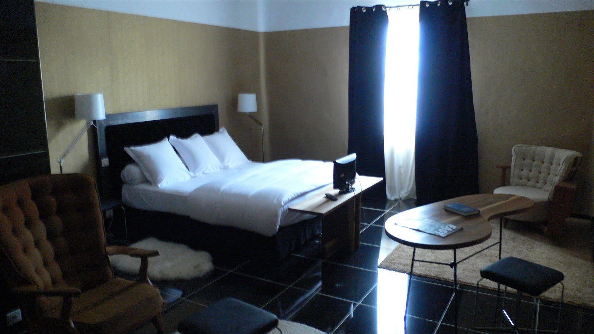 Hotel Saint Trophime 阿爾勒 外观 照片